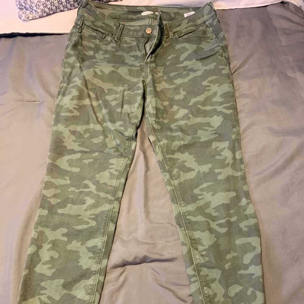 Camouflage old navy rockstar jeans